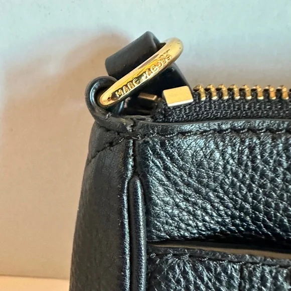 Marc Jacobs Black Pebbled Leather Crossbody Bag - Picture 8 of 9